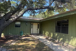 17 S Bay Shore Dr, Eastpoint, FL 32328 - Photo 1