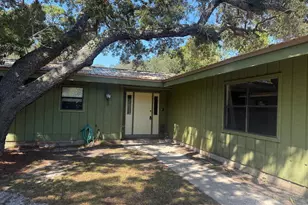 17 S Bay Shore Dr, Eastpoint, FL 32328 - Photo 1