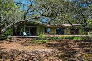 17 S Bay Shore Dr, Eastpoint, FL 32328 - Photo 6