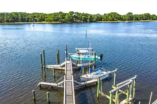 401 St James Ave, Carrabelle, FL 32322 - Photo 42