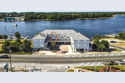 401 St James Ave #5, Carrabelle, FL 32322 - Photo 1
