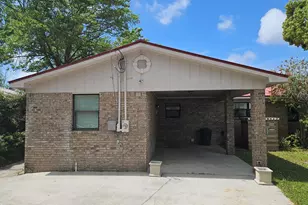 1007 Monument Ave, Port Saint Joe, FL 32456 - Photo 6