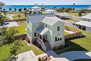 1404 Monument Ave, Port Saint Joe, FL 32456 - Photo 2