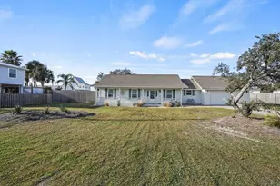 229 Balboa St, Port Saint Joe, FL 32456 - Photo 6