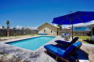 229 Balboa St, Port Saint Joe, FL 32456 - Photo 2