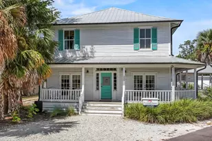 20 4th St, Apalachicola, FL 32320 - Photo 1