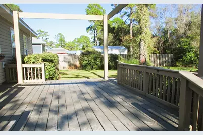 670 Longwood Ct, Eastpoint, FL 32328 - Photo 6