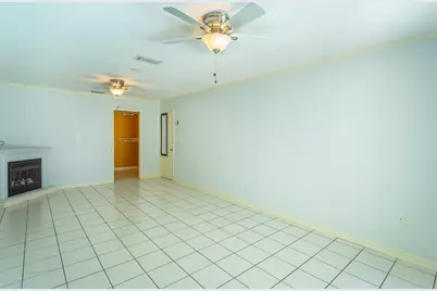 215 N Bay Shore Dr, Eastpoint, FL 32328 - Photo 32