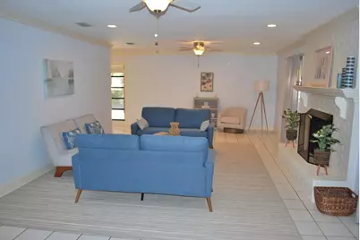 215 N Bay Shore Dr, Eastpoint, FL 32328 - Photo 26