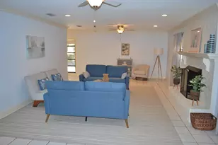 215 N Bayshore Dr, Eastpoint, FL 32328 - Photo 26