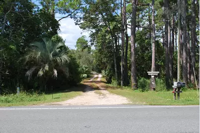 215 N Bay Shore Dr, Eastpoint, FL 32328 - Photo 4