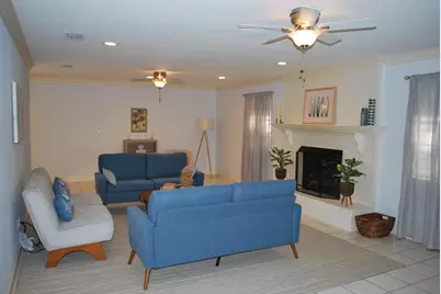 215 N Bay Shore Dr, Eastpoint, FL 32328 - Photo 24