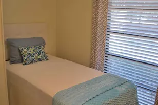 215 N Bayshore Dr, Eastpoint, FL 32328 - Photo 38