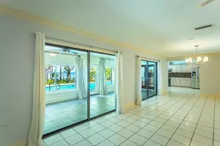 215 N Bayshore Dr, Eastpoint, FL 32328 - Photo 26