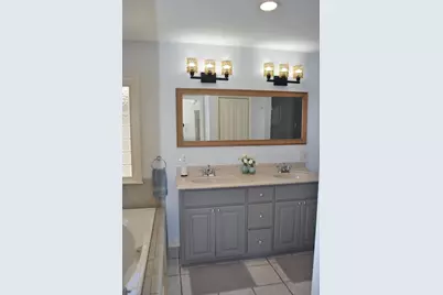 215 N Bay Shore Dr, Eastpoint, FL 32328 - Photo 32