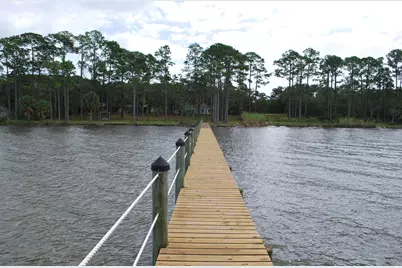 215 N Bay Shore Dr, Eastpoint, FL 32328 - Photo 10