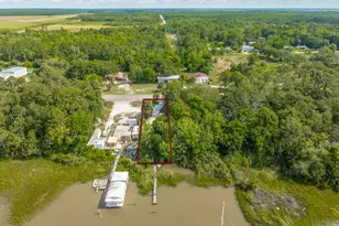 608 Hwy 98, Apalachicola, FL 32320 - Photo 1