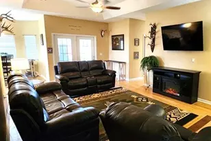 102 Angela Ct, Wewahitchka, FL 32465 - Photo 2