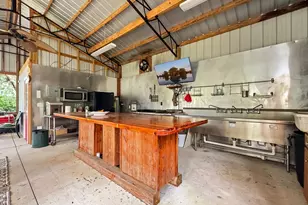 340 S Squirrel Ave, Wewahitchka, FL 32465 - Photo 16