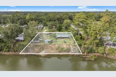 204 Riverview Dr, Wewahitchka, FL 32465 - Photo 2