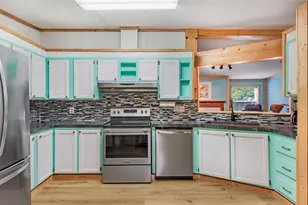 204 Riverview Dr, Wewahitchka, FL 32465 - Photo 16