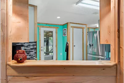 204 Riverview Dr, Wewahitchka, FL 32465 - Photo 12