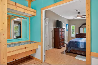 204 Riverview Dr, Wewahitchka, FL 32465 - Photo 8