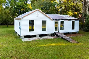 257 Hatfield St, Eastpoint, FL 32328 - Photo 12