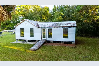 257 Hatfield St, Eastpoint, FL 32328 - Photo 1