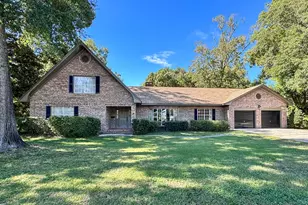 22 12th St, Apalachicola, FL 32320 - Photo 1