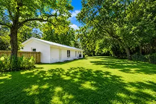 53 Bay Shore Dr, Apalachicola, FL 32320 - Photo 4