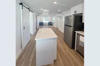 302 NW 9th St, Carrabelle, FL 32322 - Photo 6