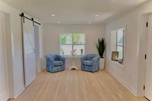 302 NW 9th St, Carrabelle, FL 32322 - Photo 8