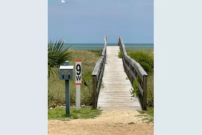 941 W Gulf Beach Dr, Saint George Island, FL 32328 - Photo 32