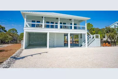 941 W Gulf Beach Dr, Saint George Island, FL 32328 - Photo 2