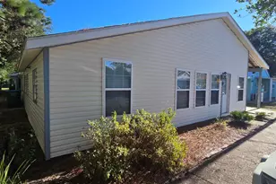 51-1 E Pine St, Lanark Village, FL 32323 - Photo 4