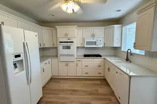 130 Pine St, Mexico Beach, FL 32456 - Photo 10