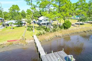 425 River Rd, Carrabelle, FL 32322 - Photo 2