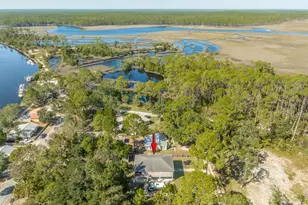 811 Bruce Ave, Carrabelle, FL 32322 - Photo 8