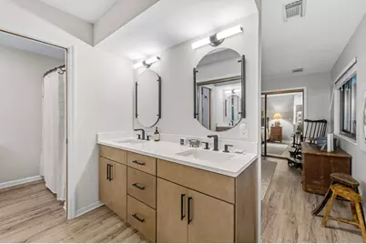 211 N Bay Shore Dr, Eastpoint, FL 32328 - Photo 24