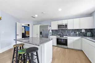 673 Wilderness Rd, Eastpoint, FL 32328 - Photo 8