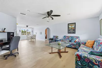 673 Wilderness Rd, Eastpoint, FL 32328 - Photo 4