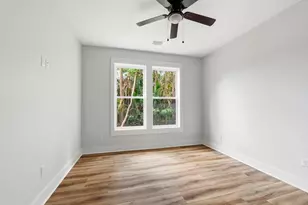 114 8th St, Apalachicola, FL 32320 - Photo 16