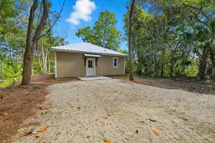 114 8th St, Apalachicola, FL 32320 - Photo 36