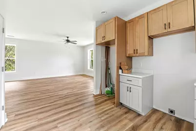 114 8th St, Apalachicola, FL 32320 - Photo 12