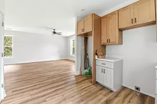 114 8th St, Apalachicola, FL 32320 - Photo 12