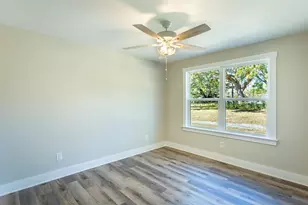 224 17th St, Apalachicola, FL 32320 - Photo 12