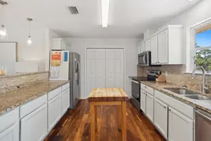 564 W Bay Shore Dr, Saint George Island, FL 32328 - Photo 16