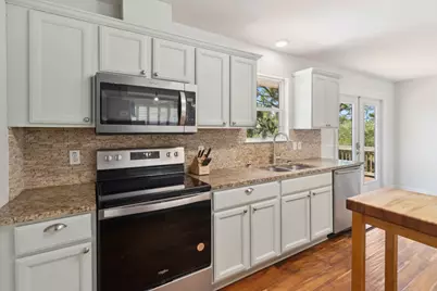 564 W Bay Shore Dr, Saint George Island, FL 32328 - Photo 14