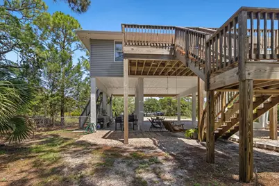 564 W Bay Shore Dr, Saint George Island, FL 32328 - Photo 38